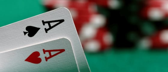 Melhores Mãos Iniciais no Texas Hold'em Poker
